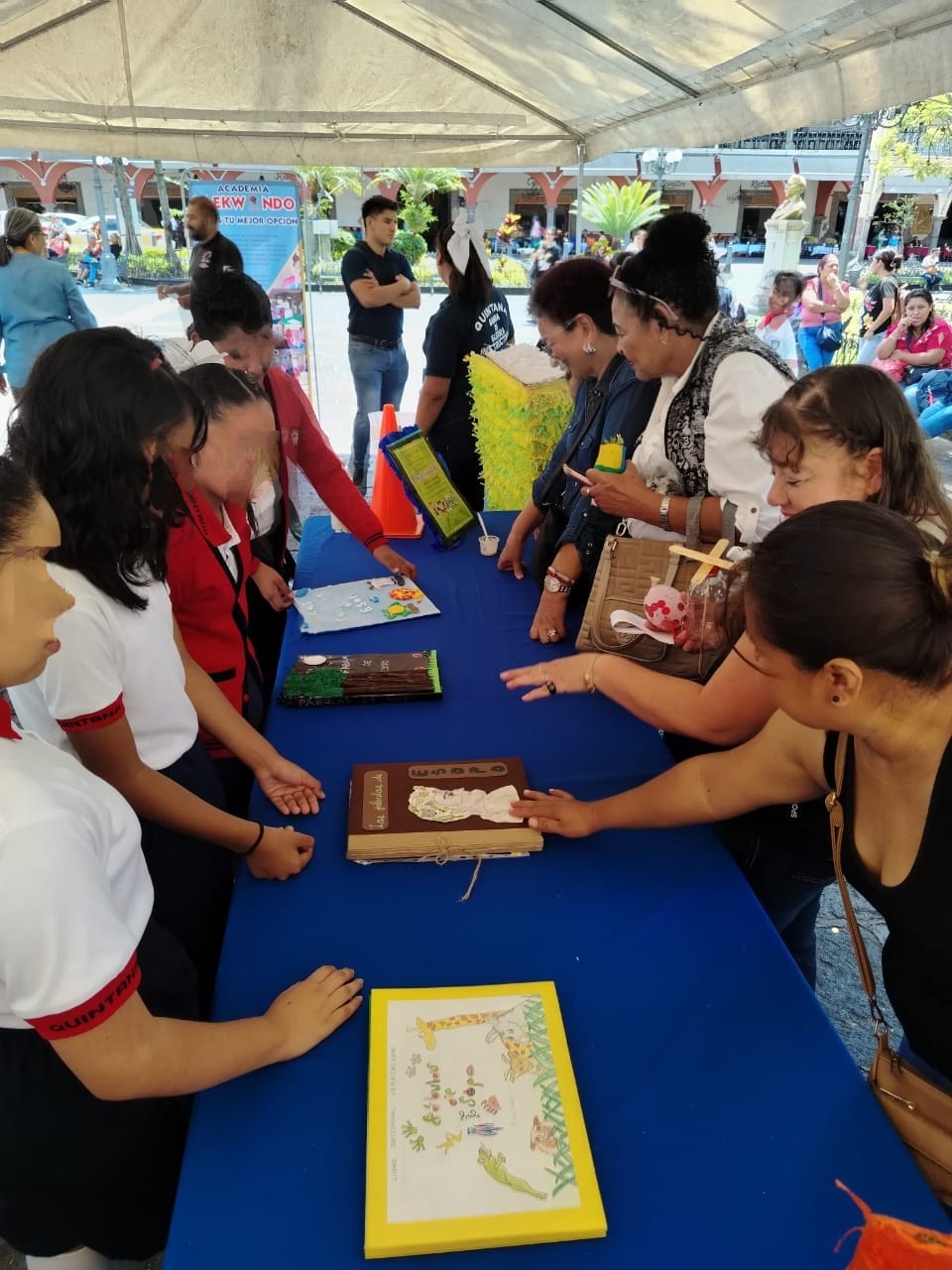 Expo Quintana 13